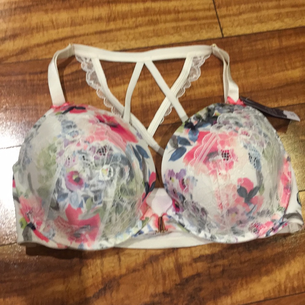 Cacique Seriously Sexy Floral Lace Bra